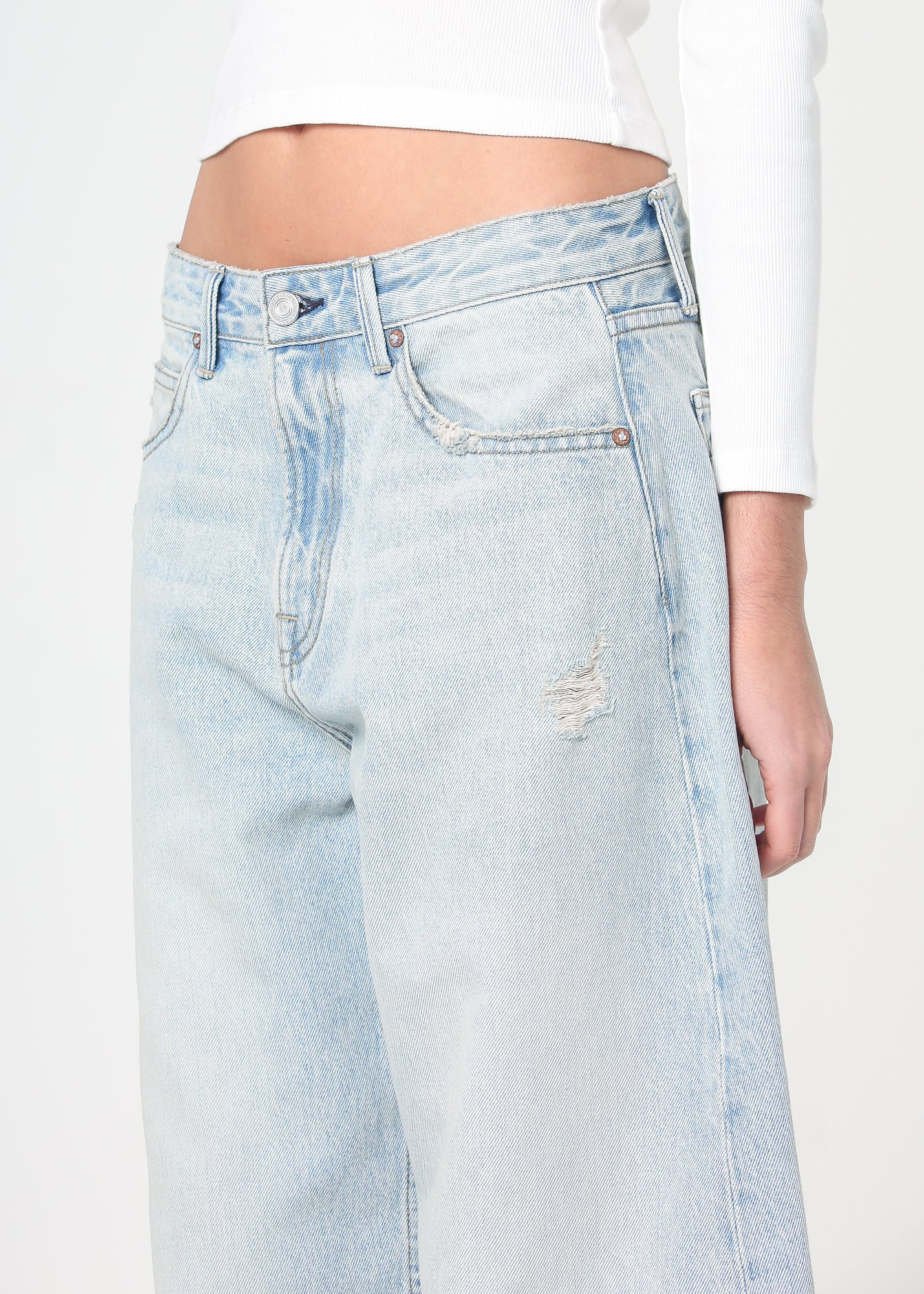 Kallie Cropped Relaxed Curve