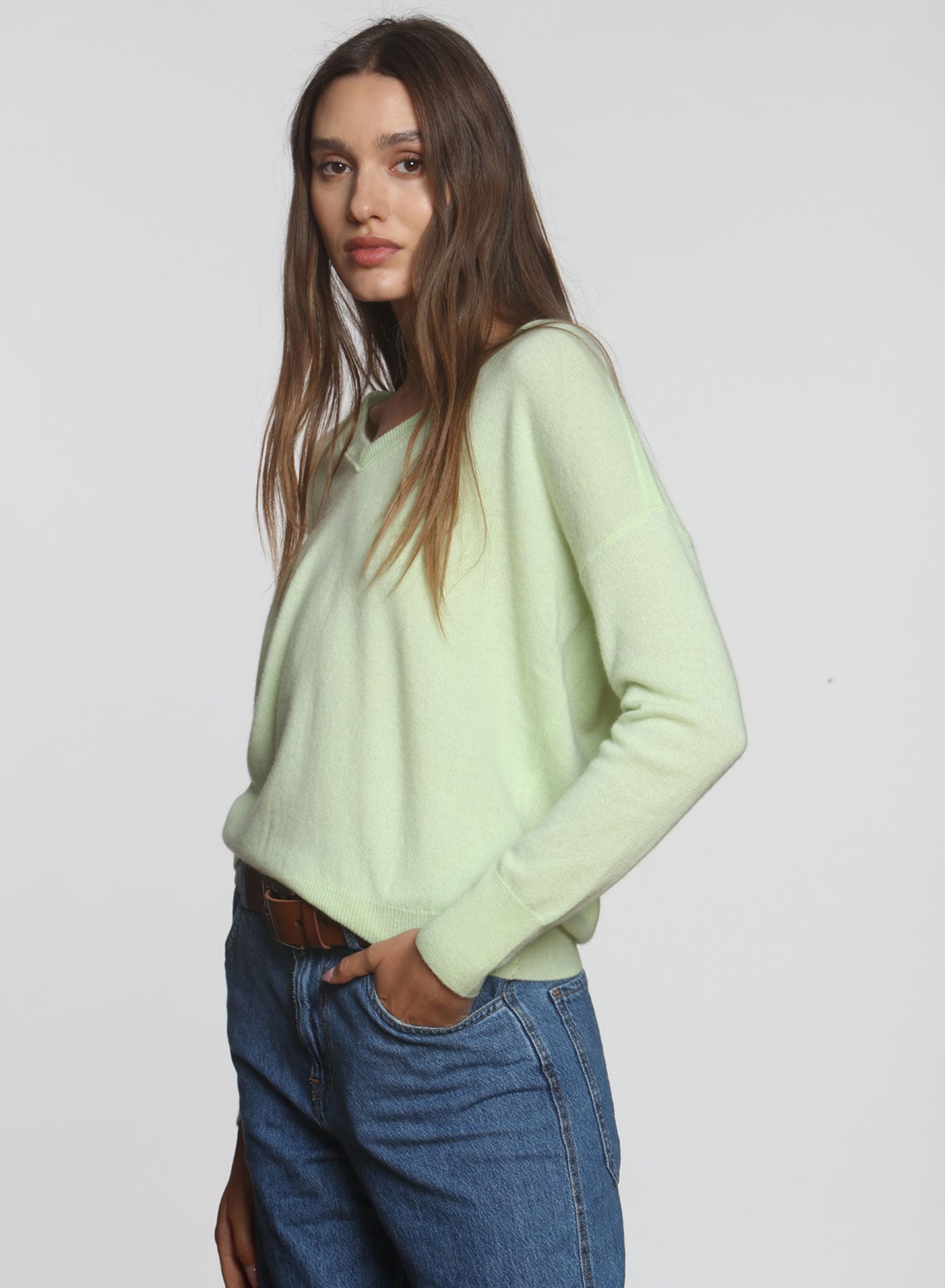 CORE Cashmere BF Vee - Apple