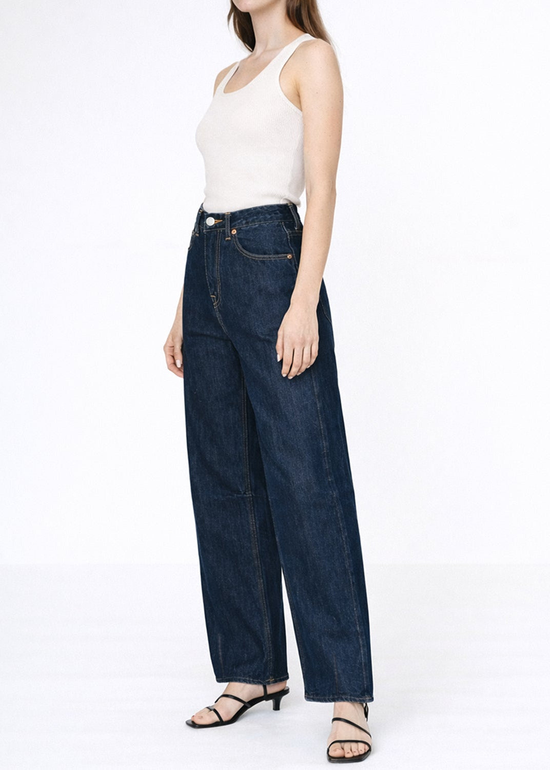 Kallie Relaxed Curve