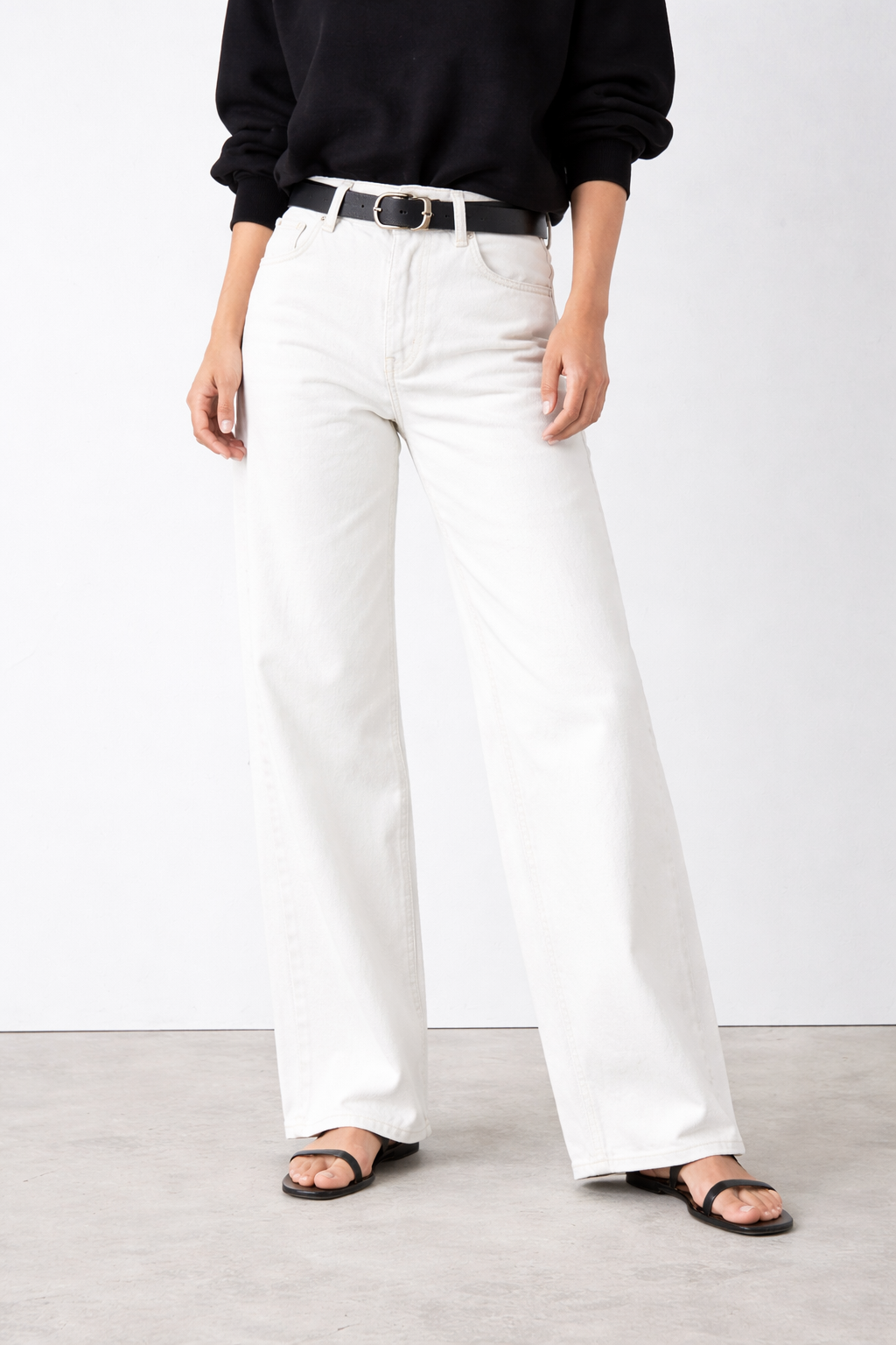 CRUZ-MAGNOLIA WHITE