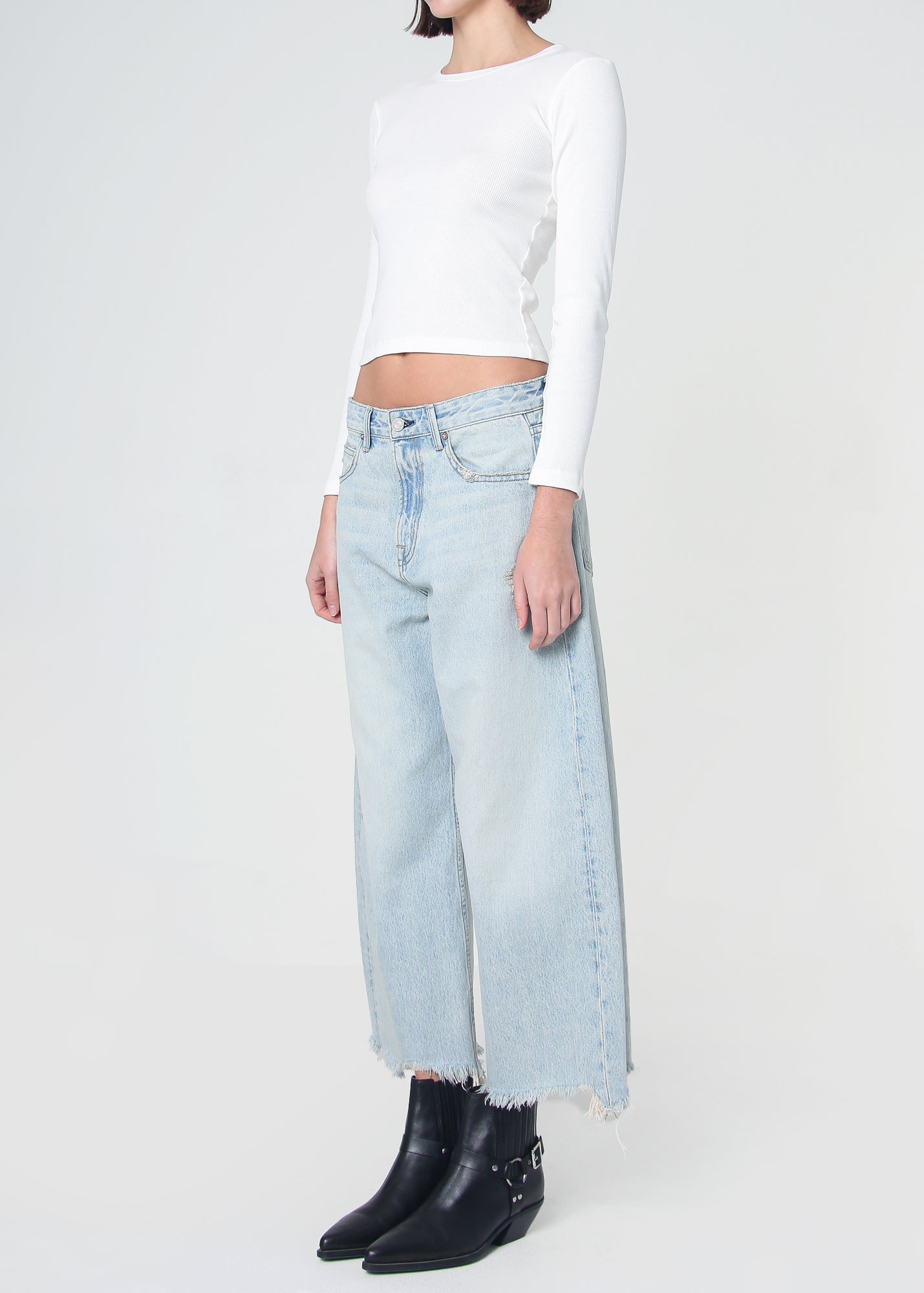 Kallie Cropped Relaxed Curve